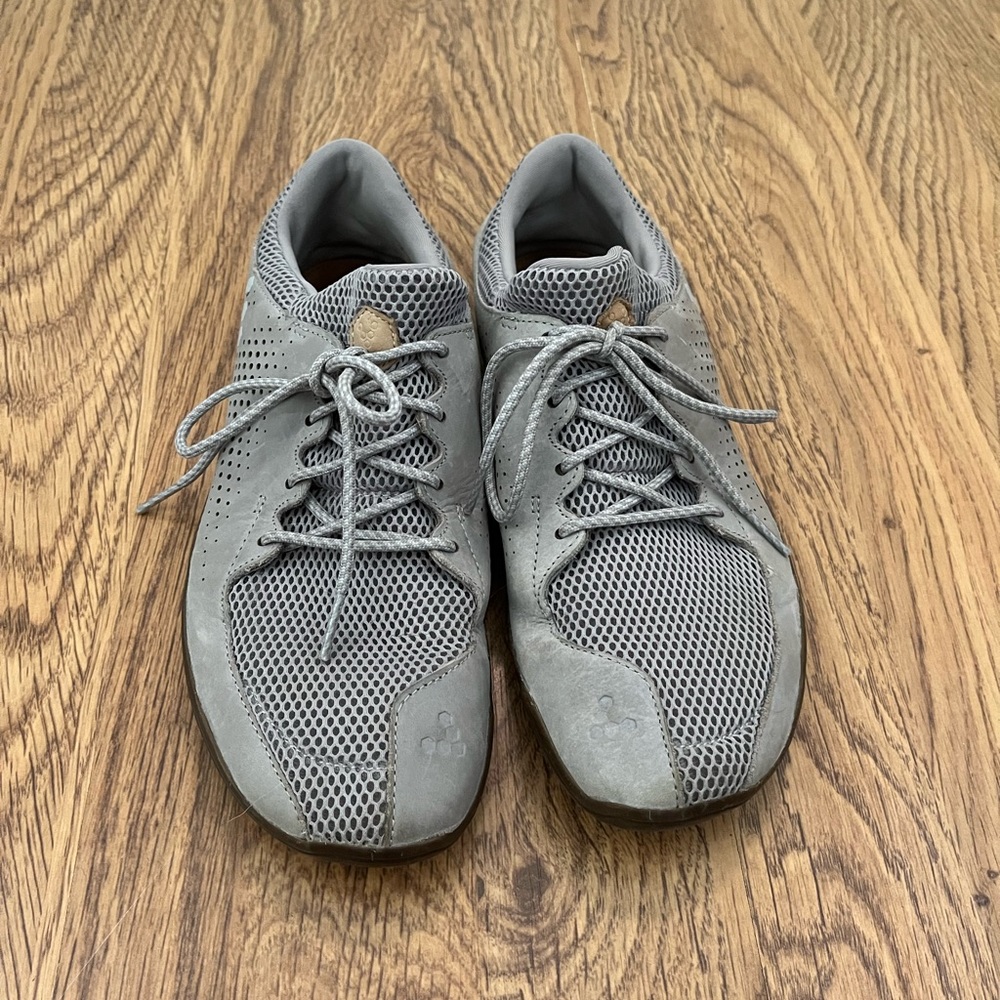 VIVOBAREFOOT athletic shoes